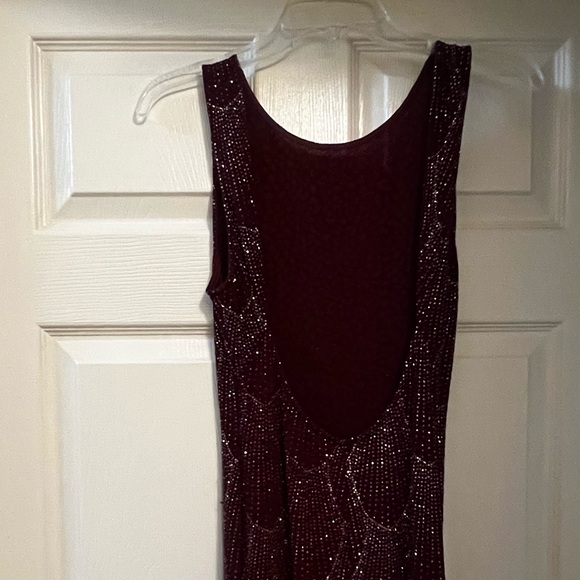 No longer need. Great condition and only wore once. - Picture 2 of 4